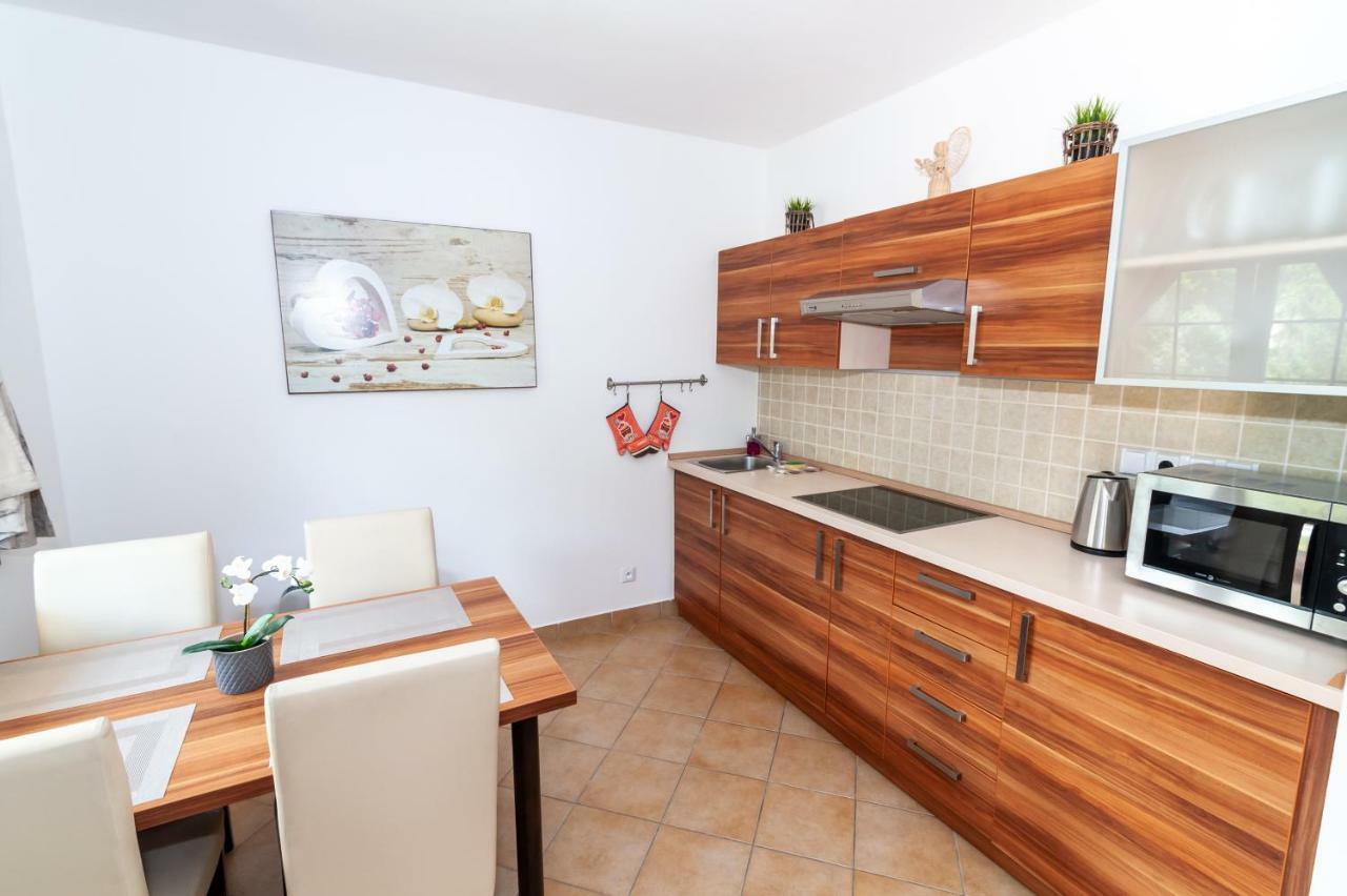 Ferienwohnung Vila Helena - Apartman Helena 15 Ruzomberok Exterior foto